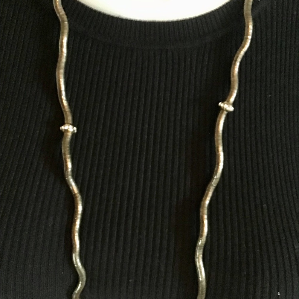 NWOT BUY OR FREE W/PURCHASE OF 2 ADDITIONAL ITEMS. NWOT FUN NECKLACE/BRACELET ♥️ - Picture 9 of 11